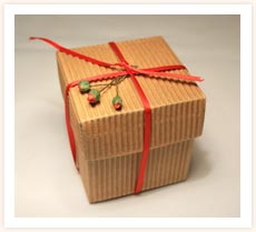 Card Box with Tulips