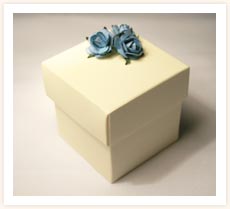 Ivory Favour Box with Roses